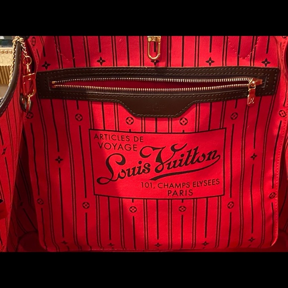 Brown Checkered Tote Bag - Picture 9 of 11